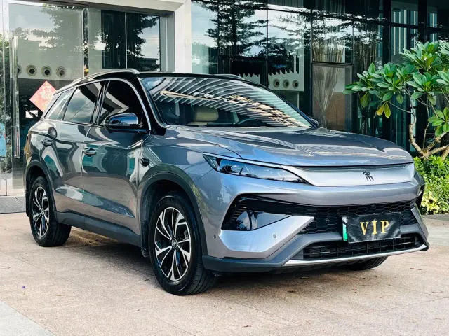 BYD Song Pro — Фото автомобиля 3