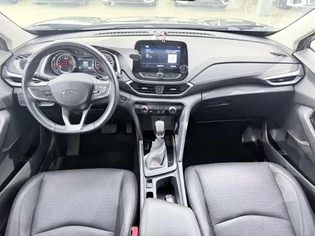 Chevrolet Orlando — Фото автомобиля 10