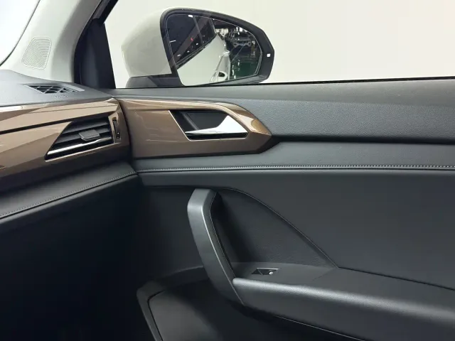 Volkswagen Tharu — Фото автомобиля 12