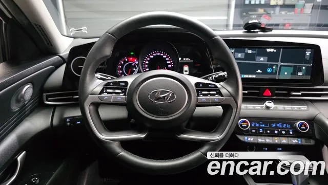 Hyundai Avante CN7 — Фото автомобиля 18