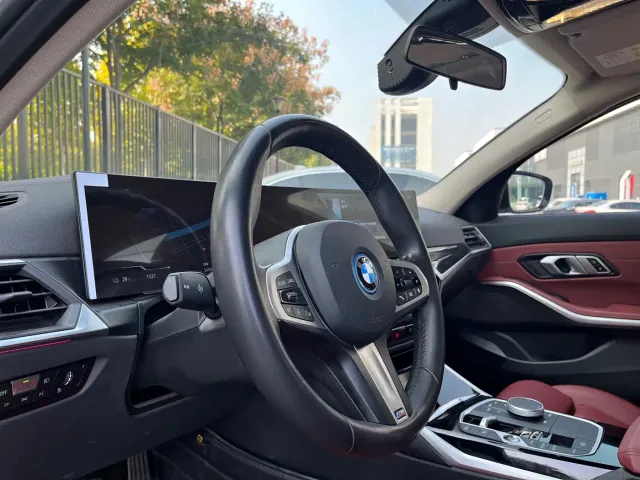 BMW i3 — Фото автомобиля 13