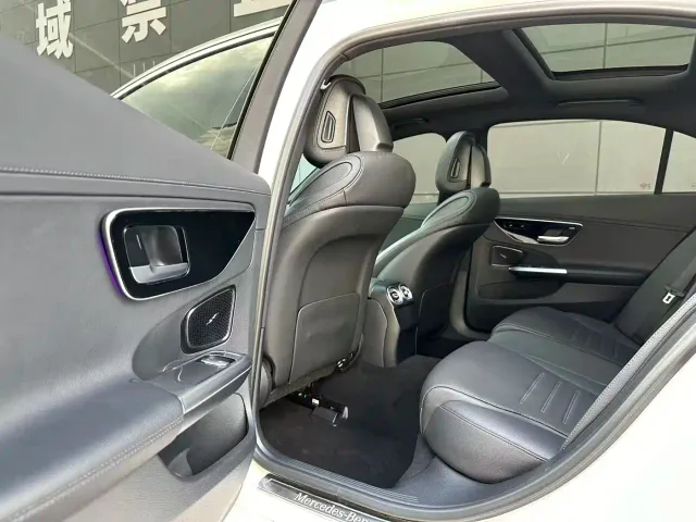 Mercedes-Benz C-Class — Фото автомобиля 6