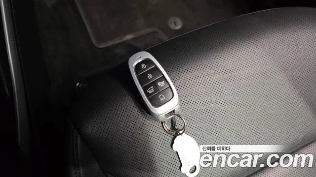 Hyundai Tucson Tucson (NX4) Бензин 1.6 турбо 2WD — Фото автомобиля 15