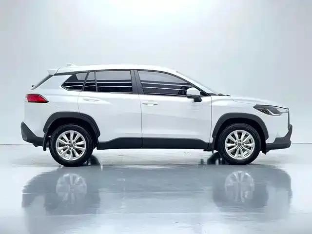 Toyota Corolla Cross — Фото автомобиля 9