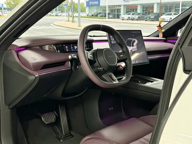 Xiaomi SU7 — Фото автомобиля 5