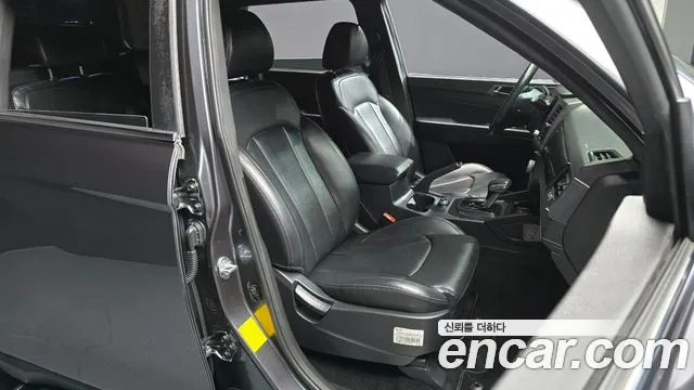 KG_Mobility_Ssangyong Rexton Новый Rexton Sport Дизель 2.2 4WD — Фото автомобиля 11