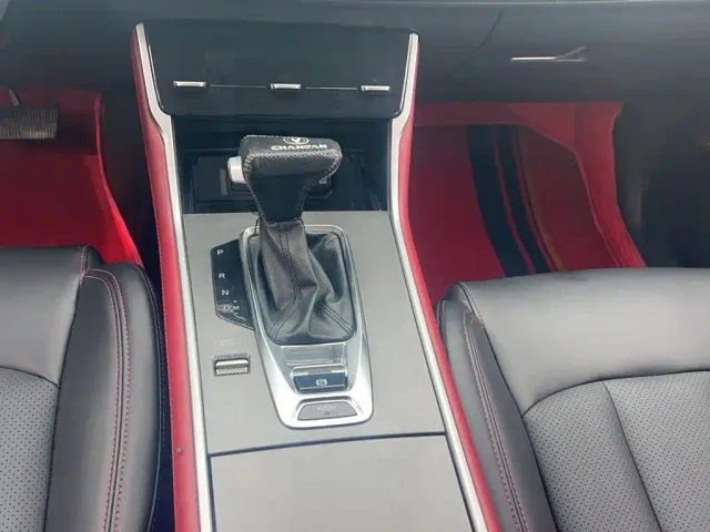 Changan CS75 — Фото автомобиля 10