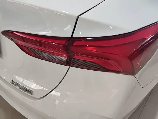 Buick Verano — Фото автомобиля 7