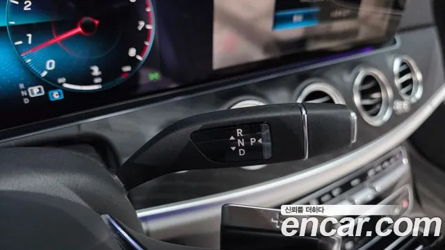 Mercedes-Benz E-Class W213 — Фото автомобиля 12