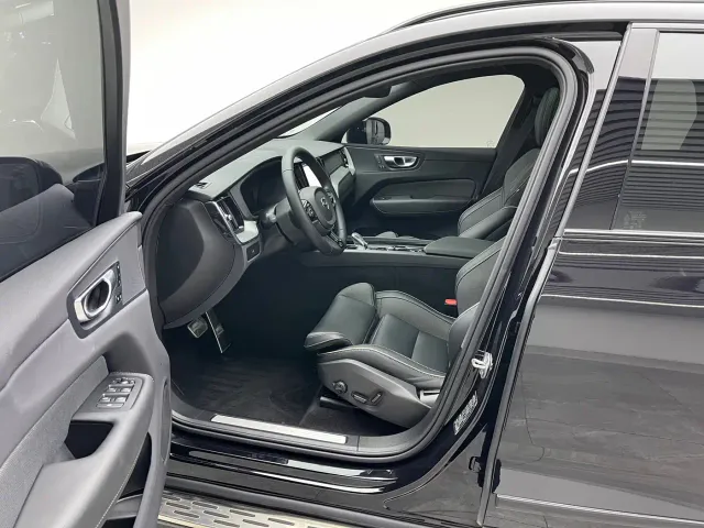 Volvo XC60 — Фото автомобиля 16