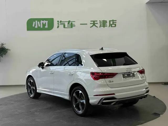 Audi Q3 — Фото автомобиля 3