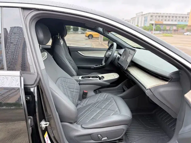 Changan Qiyuan A07 — Фото автомобиля 12