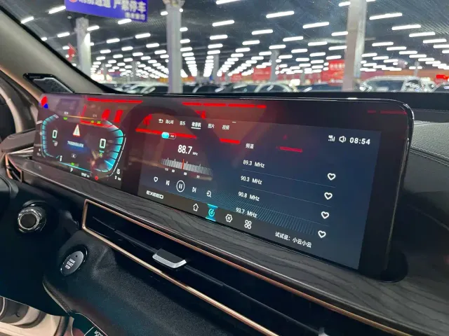 Exeed Chasing Wind C-DM — Фото автомобиля 16