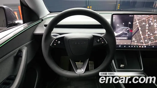 Tesla Model Y — Фото автомобиля 19