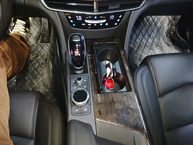 Cadillac CT6 — Фото автомобиля 13