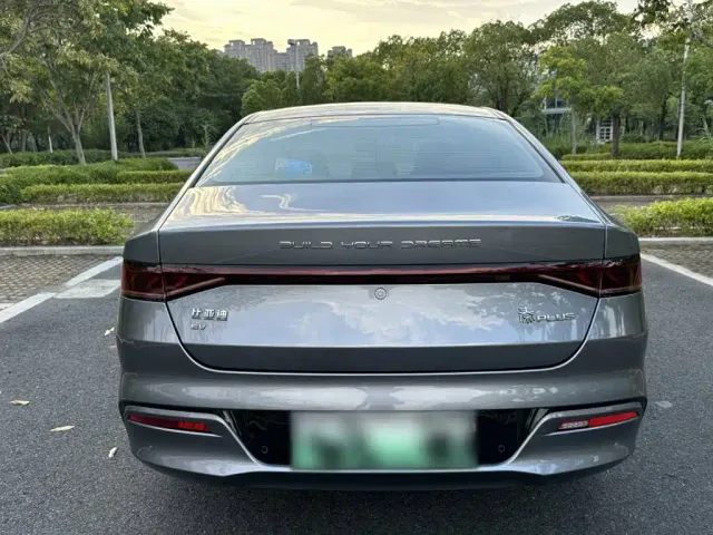 BYD Qin PLUS — Фото автомобиля 9