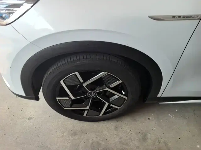BYD Yuan PLUS — Фото автомобиля 22