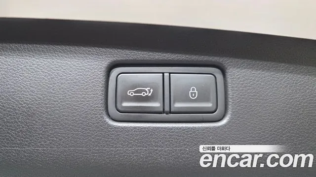 Genesis GV70 2.5T Бензин AWD — Фото автомобиля 16