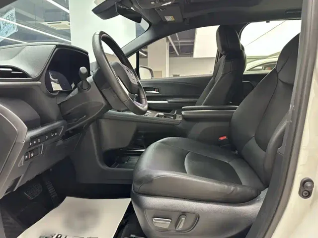 Toyota Granvia — Фото автомобиля 6