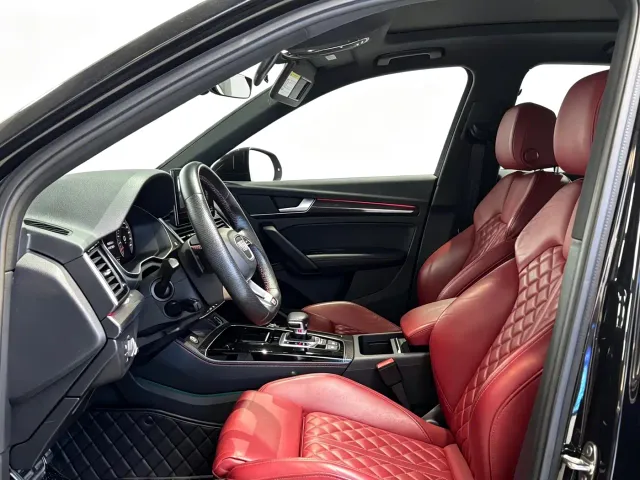 Audi SQ5 — Фото автомобиля 9