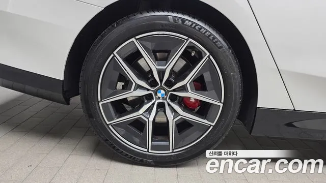 BMW 5-Series — Фото автомобиля 5