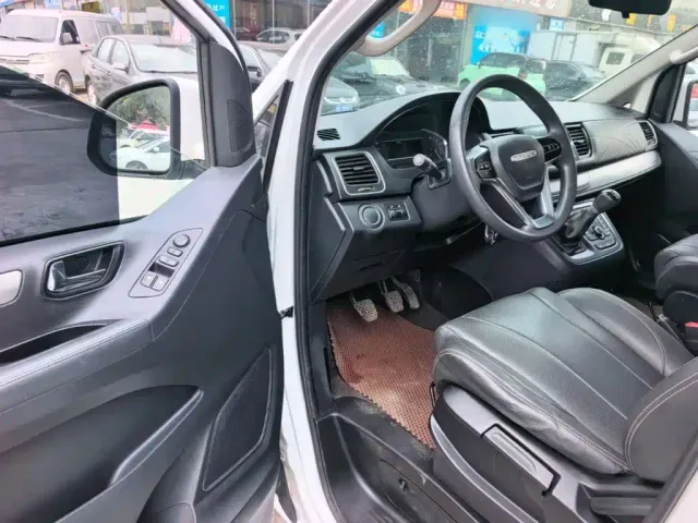Maxus G10 — Фото автомобиля 15