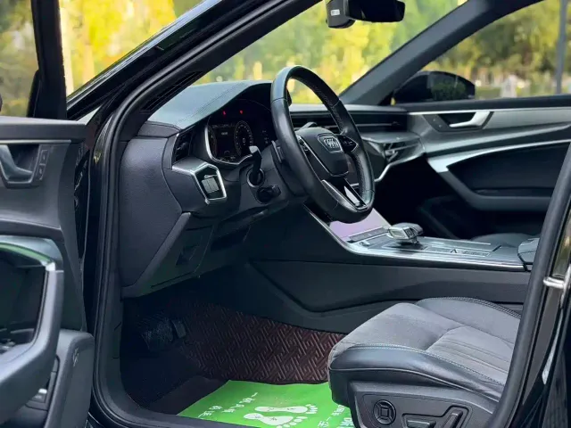 Audi A6L — Фото автомобиля 22