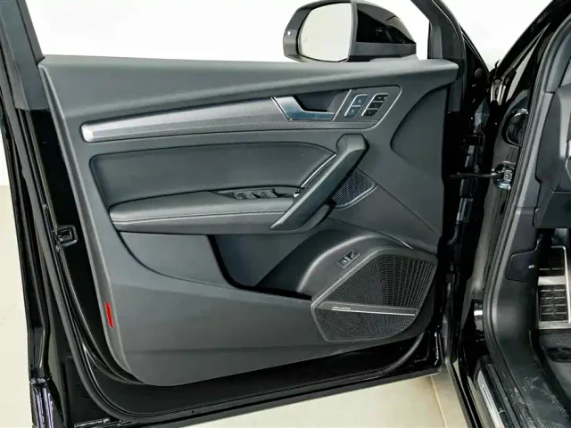 Audi Q5L — Фото автомобиля 17