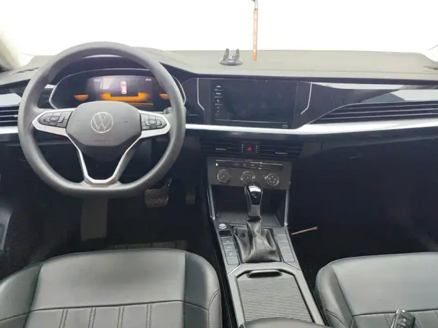 Volkswagen Passat — Фото автомобиля 12