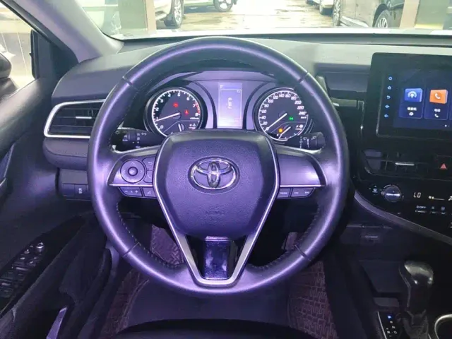 Toyota Camry — Фото автомобиля 10