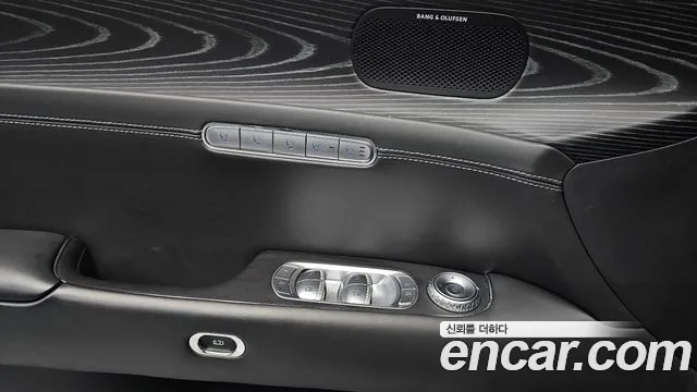 Genesis G90 Бензин 3.5 турбо AWD — Фото автомобиля 12