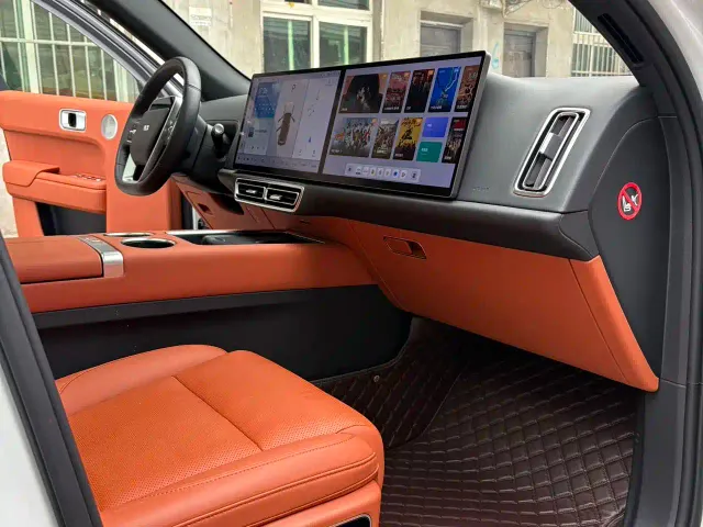 Li Auto L7 — Фото автомобиля 5
