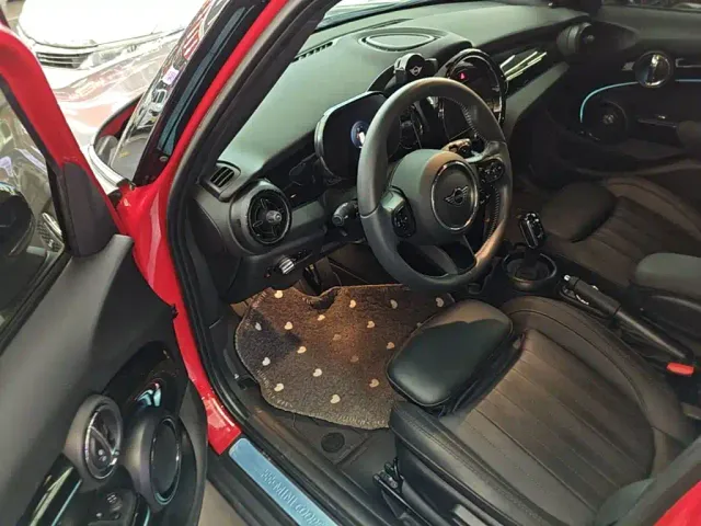 MINI Hatch — Фото автомобиля 15