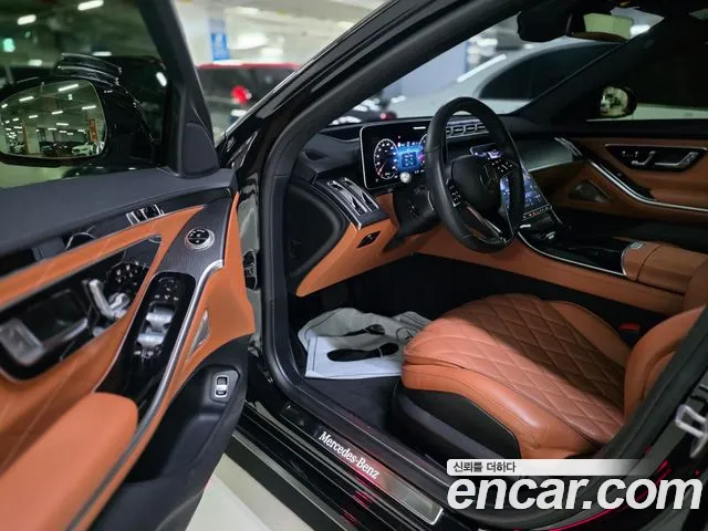 Mercedes-Benz S-Class — Фото автомобиля 3