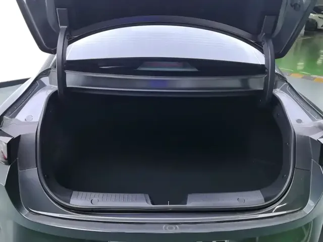 Changan Qiyuan A05 — Фото автомобиля 4