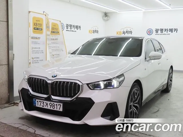BMW 5-Series 5 серия (G60) 523d M Sport — Фото автомобиля 2