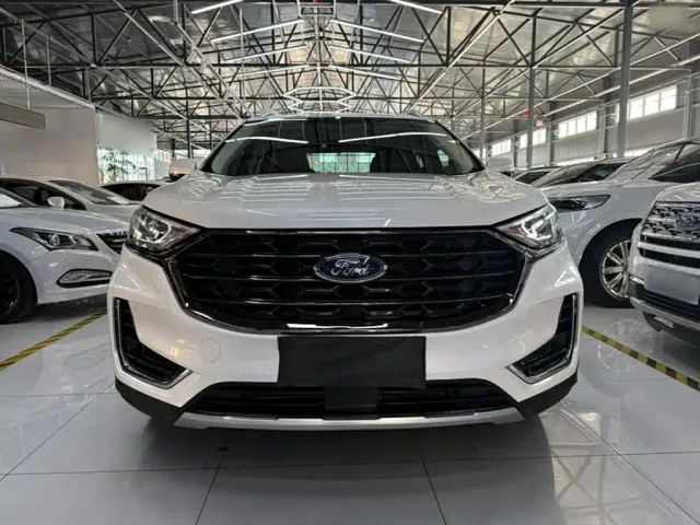 Ford Edge — Фото автомобиля 5