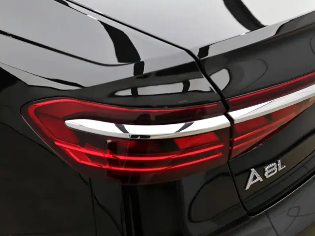 Audi A8 — Фото автомобиля 27