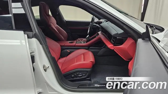 Porsche Taycan Taycan Khan — Фото автомобиля 15