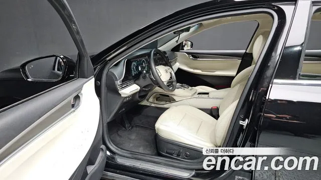 Hyundai Grandeur Новый Grandeur IG — Фото автомобиля 10