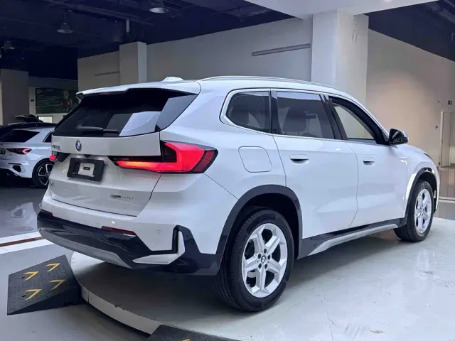 BMW X1 — Фото автомобиля 6