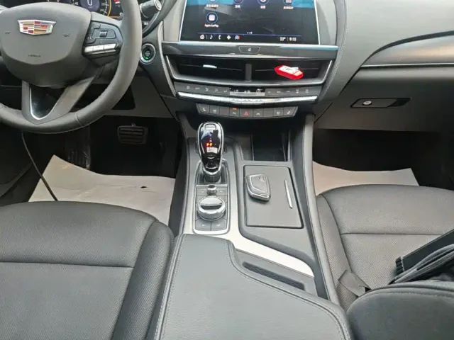 Cadillac CT5 — Фото автомобиля 13