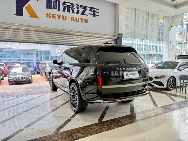 Land Rover Range Rover — Фото автомобиля 14