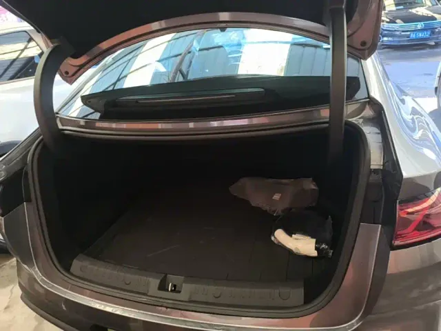 BYD Qin L — Фото автомобиля 18