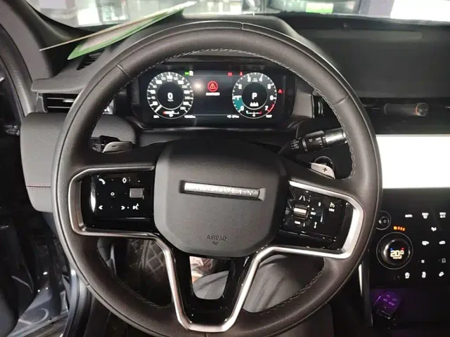 Land Rover Discovery Sport — Фото автомобиля 10
