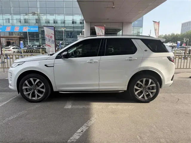 Land Rover Discovery Sport — Фото автомобиля 13