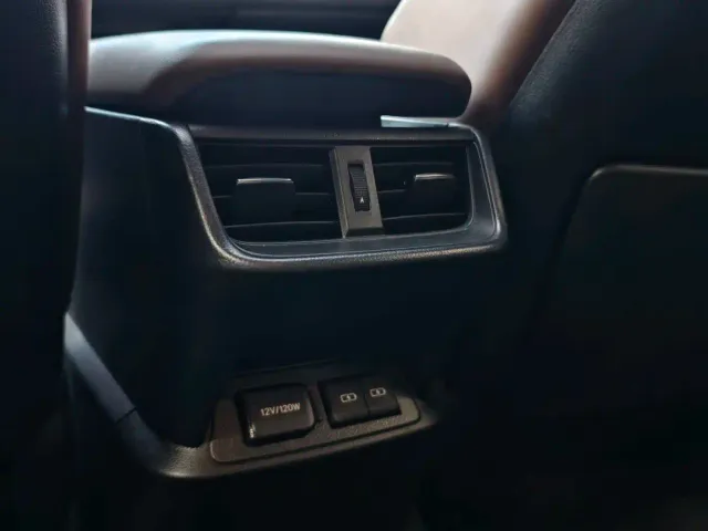 Lexus ES — Фото автомобиля 23