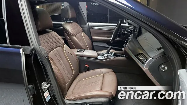 BMW Gran Turismo — Фото автомобиля 12