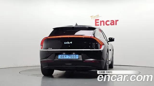 Kia EV6 — Фото автомобиля 4
