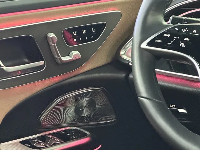 Mercedes-Benz E-Class — Фото автомобиля 6